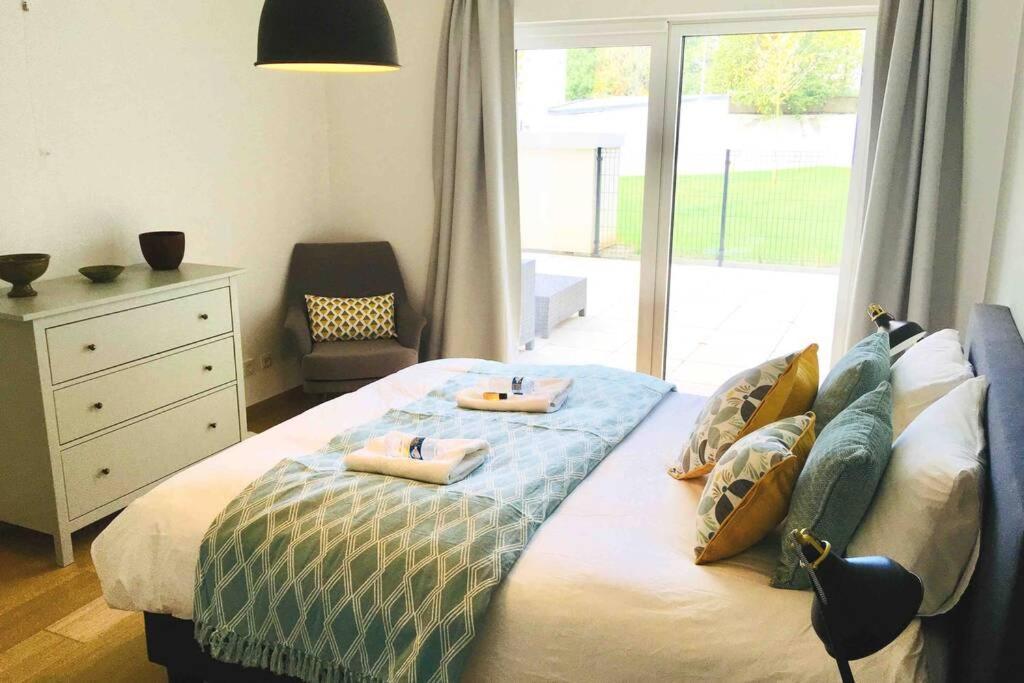 Large Family Retro Flat In City Center- Large Terrace & Garden View, Free Parking ルクセンブルク エクステリア 写真