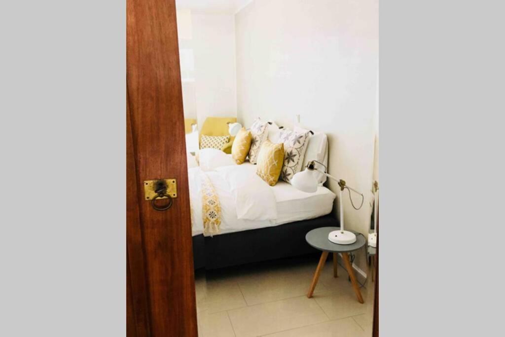 Large Family Retro Flat In City Center- Large Terrace & Garden View, Free Parking ルクセンブルク エクステリア 写真