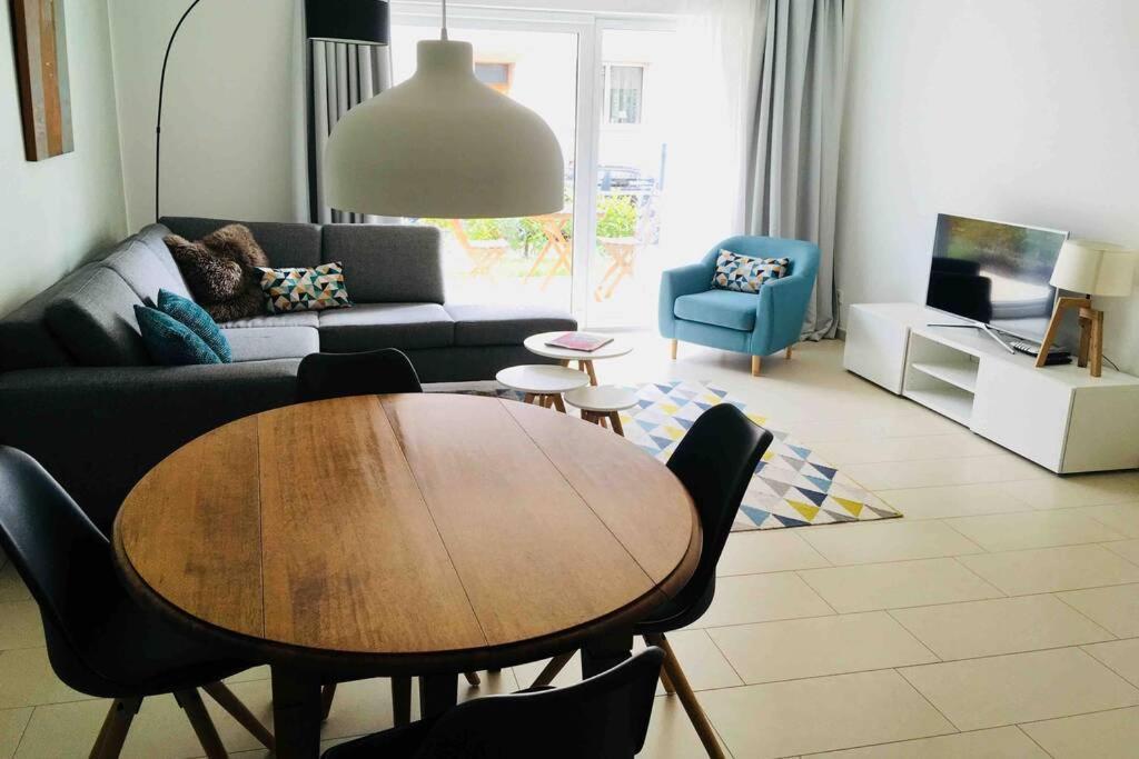 Large Family Retro Flat In City Center- Large Terrace & Garden View, Free Parking ルクセンブルク エクステリア 写真